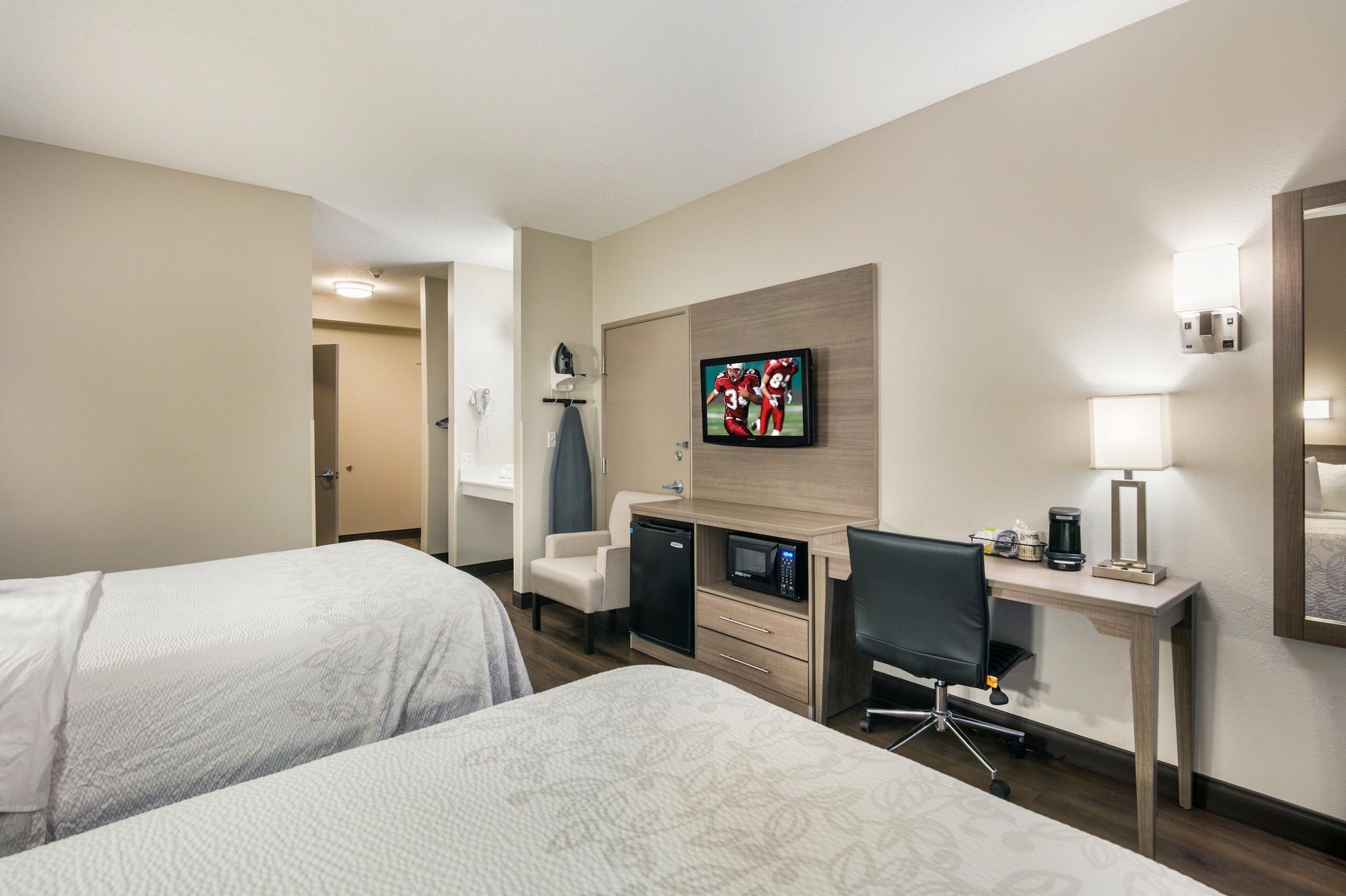 Red Roof Inn Plus+ Boston - Logan Saugus Exterior foto