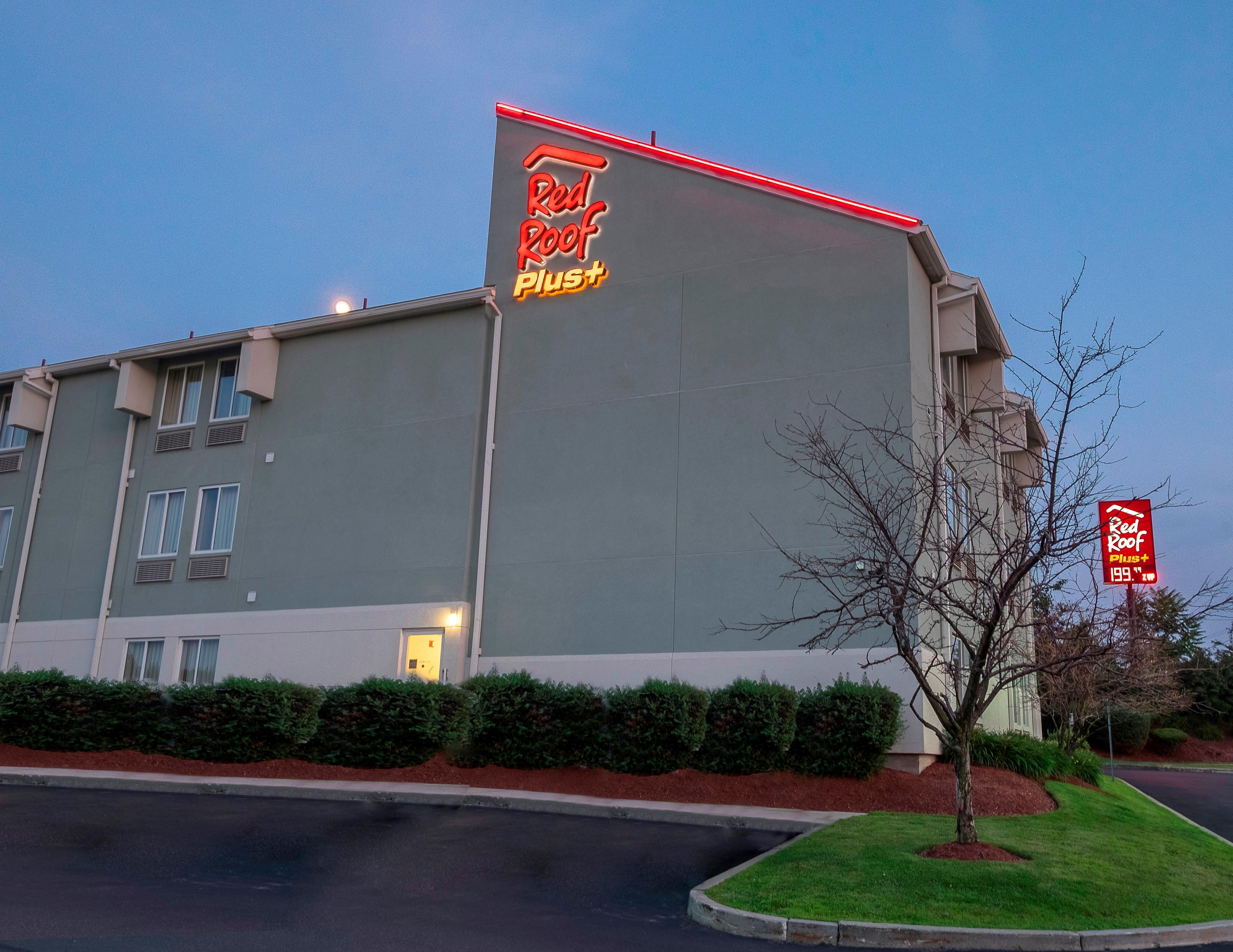 Red Roof Inn Plus+ Boston - Logan Saugus Exterior foto