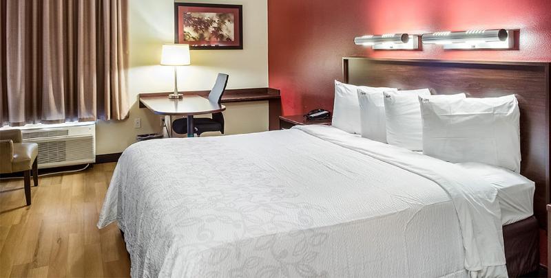 Red Roof Inn Plus+ Boston - Logan Saugus Exterior foto